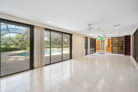 4952 Bocaire Boulevard Boca Raton FL 33487