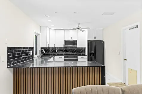 3318 Nw 69th Court Fort Lauderdale FL 33309