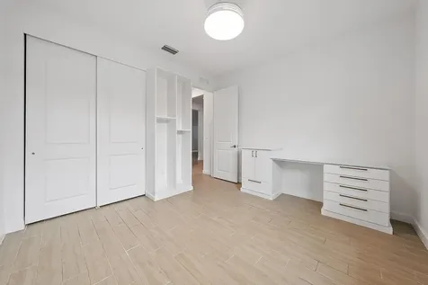 10616 Starling Way West Palm Beach FL 33412