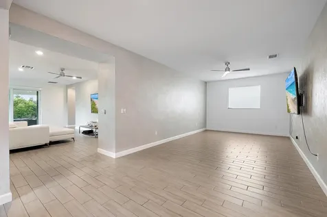 10616 Starling Way West Palm Beach FL 33412