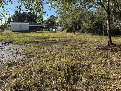 2897 NW 32nd Avenue Okeechobee FL 34972