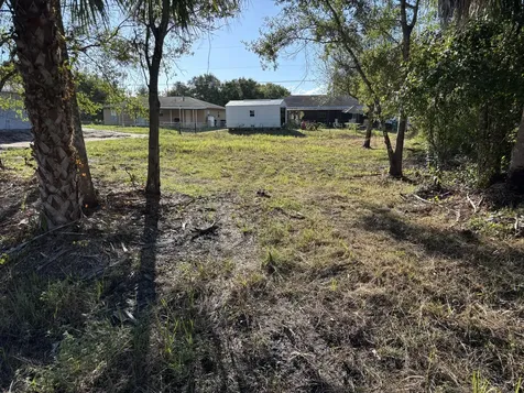 2897 NW 32nd Avenue Okeechobee FL 34972