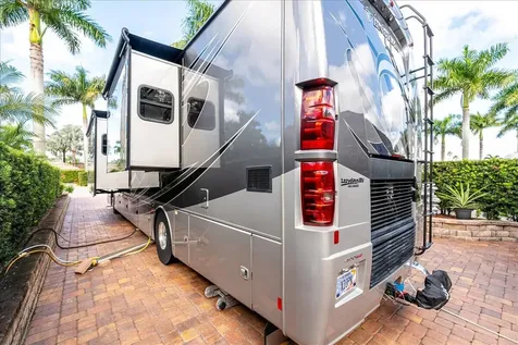 185 NW Hazard Way Saint Lucie West FL 34986