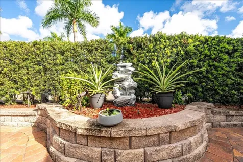 185 NW Hazard Way Saint Lucie West FL 34986