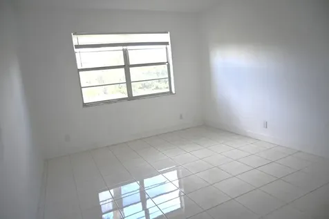 198 Lake Evelyn Drive West Palm Beach FL 33411