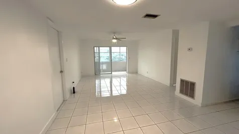 198 Lake Evelyn Drive West Palm Beach FL 33411