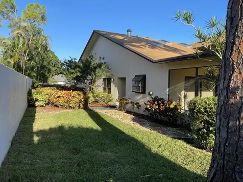 354 SW 28th Avenue Delray Beach FL 33445