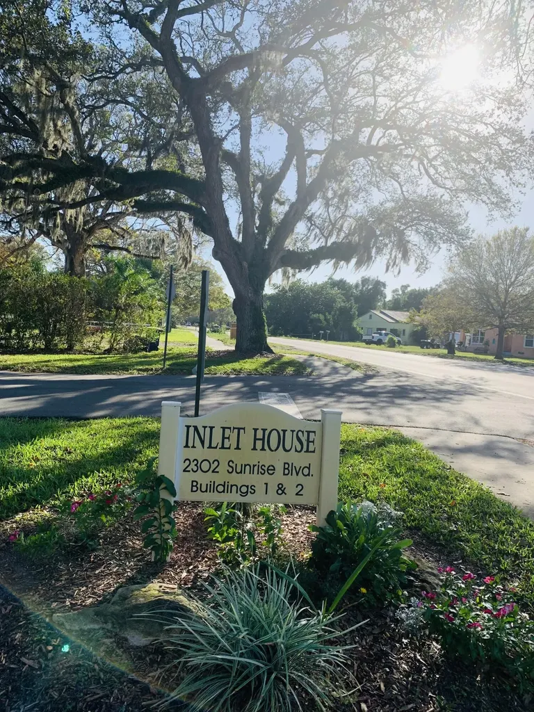 2302 Sunrise Boulevard Fort Pierce FL 34982