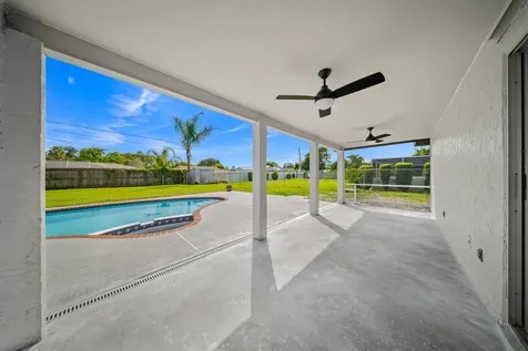 388 Se Tranquilla Avenue Port Saint Lucie FL 34983