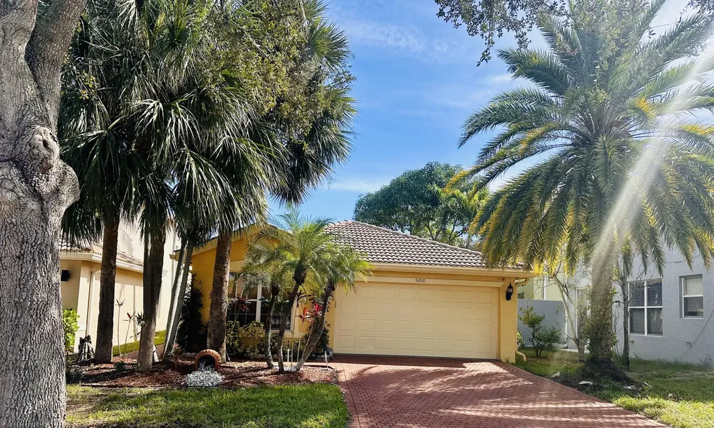 5200 Rising Comet Lane Greenacres FL 33463