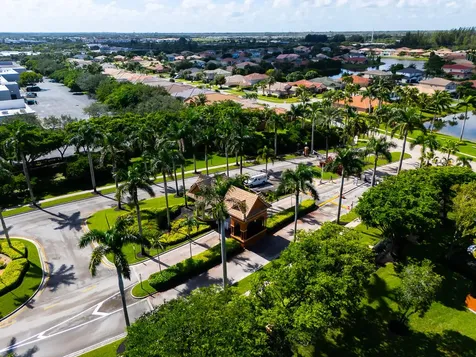 155 Bella Vista Way Royal Palm Beach FL 33411