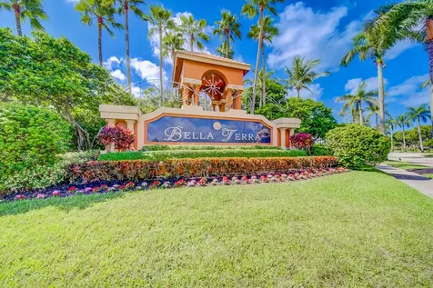 155 Bella Vista Way Royal Palm Beach FL 33411
