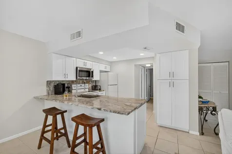 1605 S Us Highway 1 Jupiter FL 33477