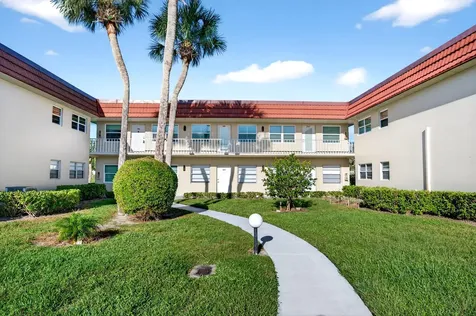 108 Spring Lake Court Vero Beach FL 32962