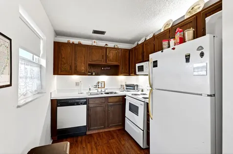 108 Spring Lake Court Vero Beach FL 32962