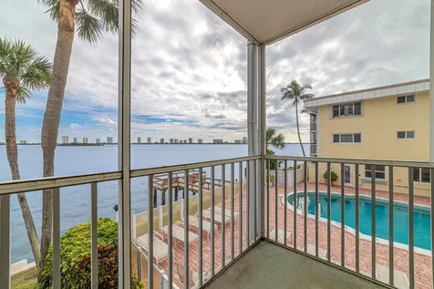 101 Doolen Court North Palm Beach FL 33408