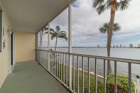 101 Doolen Court North Palm Beach FL 33408