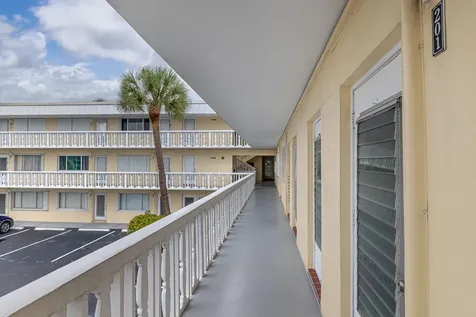 101 Doolen Court North Palm Beach FL 33408