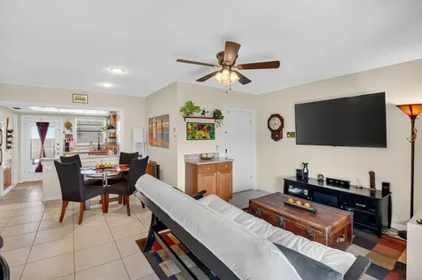 312 Ne 17th Avenue Boynton Beach FL 33435