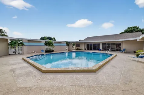 312 Ne 17th Avenue Boynton Beach FL 33435