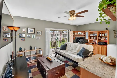 312 Ne 17th Avenue Boynton Beach FL 33435