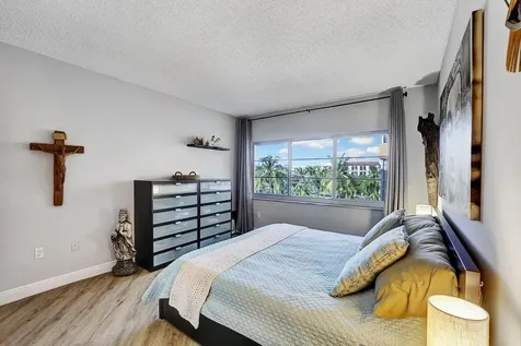 290 W Palmetto Park Road Boca Raton FL 33432