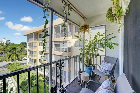 290 W Palmetto Park Road Boca Raton FL 33432