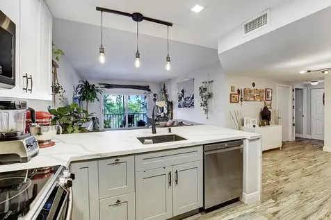 290 W Palmetto Park Road Boca Raton FL 33432