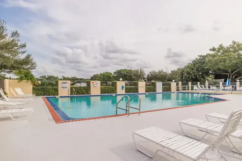 130 1st Terrace Palm Beach Gardens FL 33418