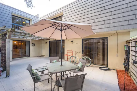 130 1st Terrace Palm Beach Gardens FL 33418