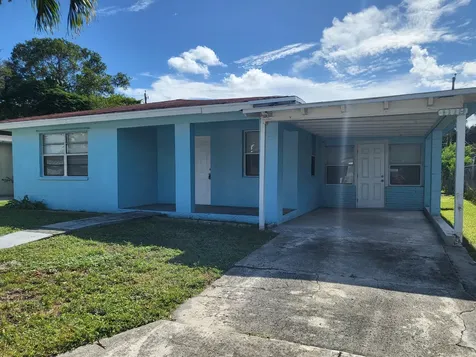 1119 W 32nd Street Riviera Beach FL 33404