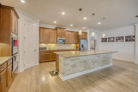 10095 Sw Indian Lilac Trail Port Saint Lucie FL 34987