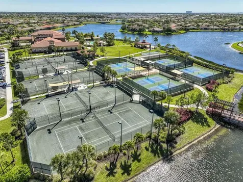 10095 Sw Indian Lilac Trail Port Saint Lucie FL 34987