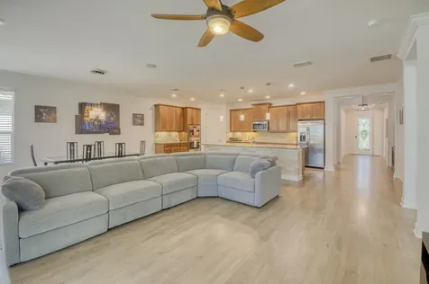 10095 Sw Indian Lilac Trail Port Saint Lucie FL 34987