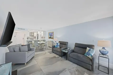 12 Royal Palm Way Boca Raton FL 33432
