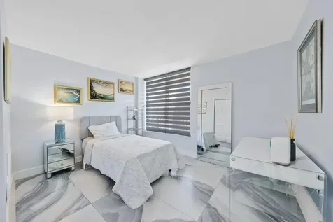 12 Royal Palm Way Boca Raton FL 33432