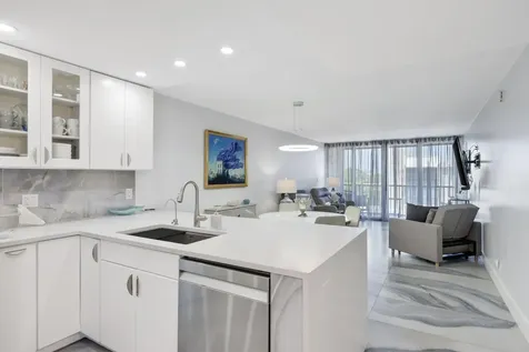 12 Royal Palm Way Boca Raton FL 33432