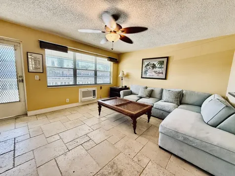 159 Sussex H West Palm Beach FL 33417