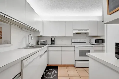 10187 Mangrove Drive Boynton Beach FL 33437