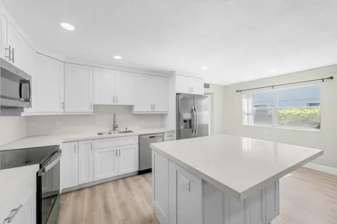 106 Tuscany B Delray Beach FL 33446