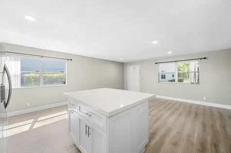 106 Tuscany B Delray Beach FL 33446