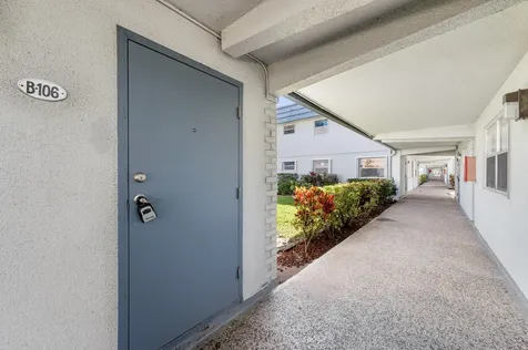 106 Tuscany B Delray Beach FL 33446