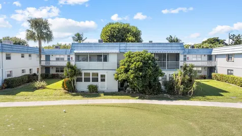 106 Tuscany B Delray Beach FL 33446
