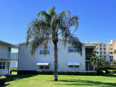 680 Horizons W Boynton Beach FL 33435
