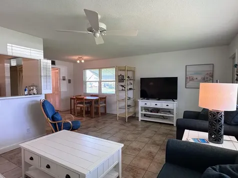 680 Horizons W Boynton Beach FL 33435