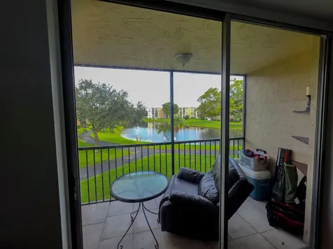 7960 Nw 50th Street Lauderhill FL 33351