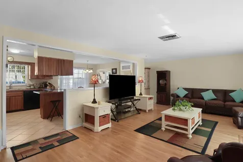 310 Wilma Circle Riviera Beach FL 33404