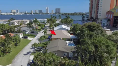 310 Wilma Circle Riviera Beach FL 33404