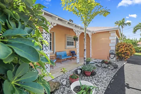 310 Wilma Circle Riviera Beach FL 33404