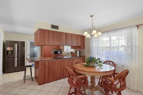 310 Wilma Circle Riviera Beach FL 33404